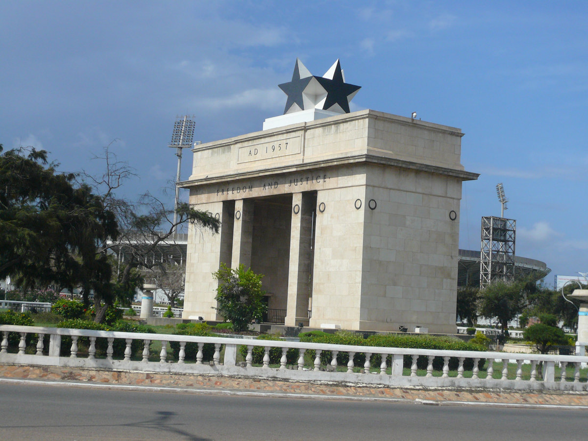 Das Black Star Gate sit Teil des Unabhängigkeitsplatzes
